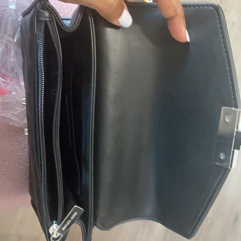 Ladies MK Purse - Picture 6 of 7